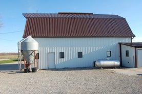 Barn-metal-roof-repair-iowa